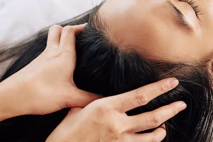 Beneficios de realizarte masajes capilares